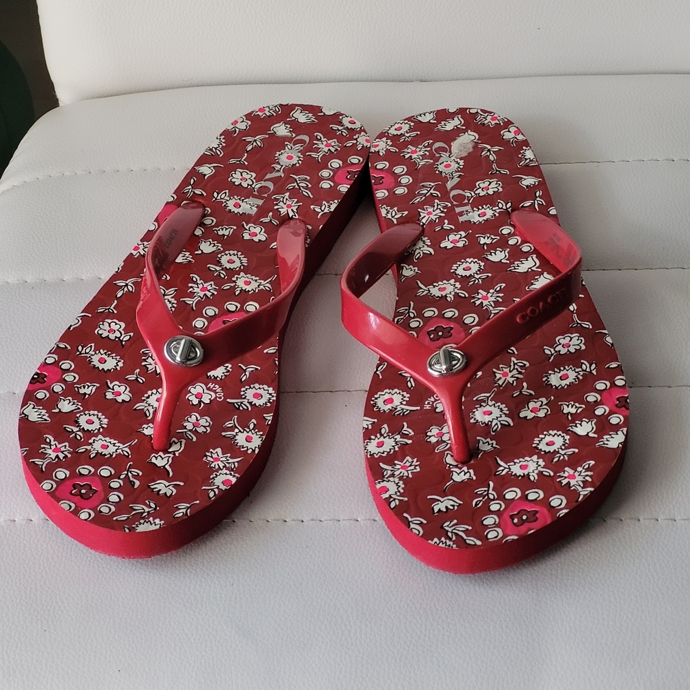 Like New Coach Ladie's Flip-flops ❤